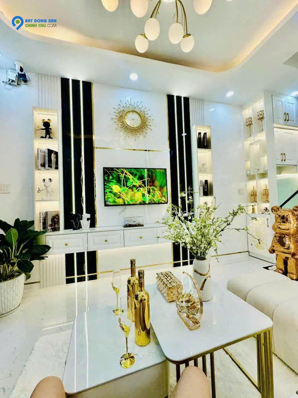 TINH HOA PHÂN KHÚC 8 T.Ỷ NHỈNH - TRUNG TÂM PHƯỜNG PHÚ THUẬN, QUẬN 7