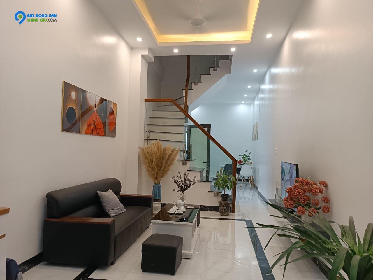 TRUNG T M HÀ ĐÔNG 41M2, 5.955TỶ, 3M RA NGÕ Ô TÔ - NHÀ ĐẸP FULL NỘI THẤT -Ở MIỄN CHÊ