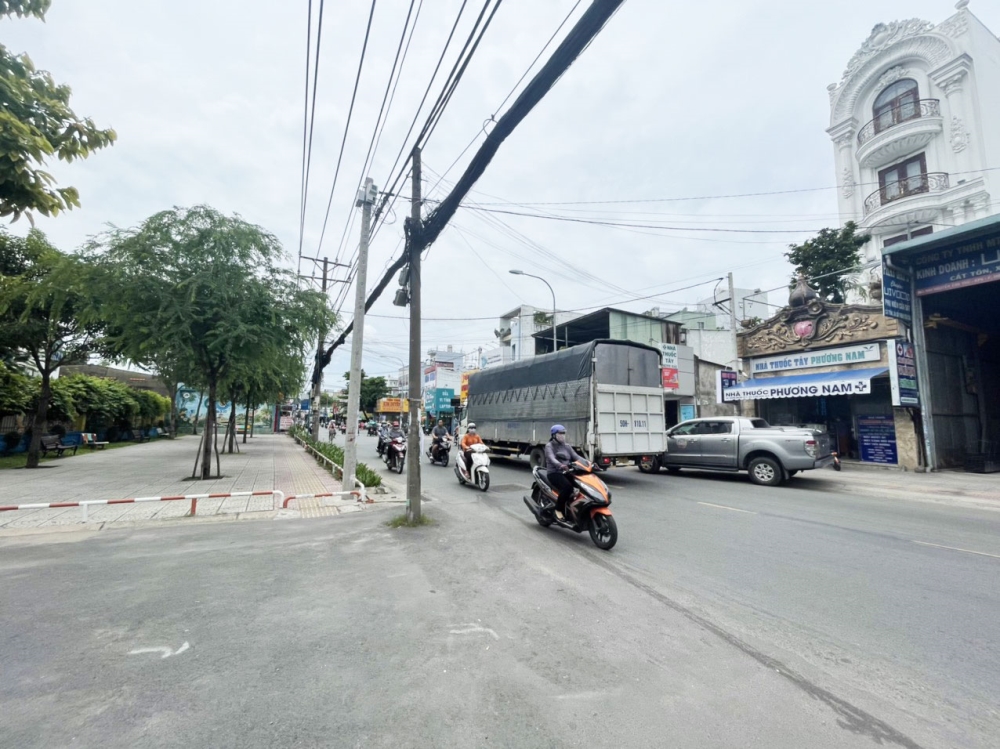 TRUNG TÂM QUẬN 12 - MẶT TIỀN ĐỈNH KINH DOANH NGUYỄN ẢNH THỦ - KHU HIẾM NHÀ BÁN - GIÁ CHỐT CỰC TỐT.