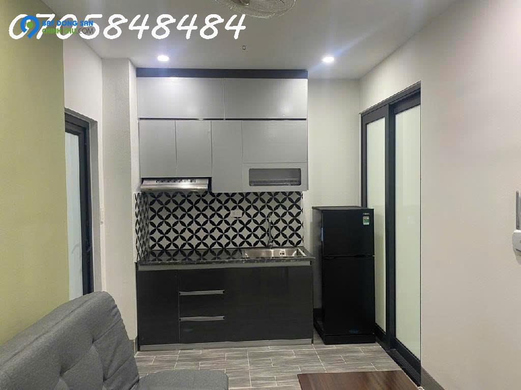 Tòa căn hộ dòng tiền ,thông ngõ 93 Hoàng Văn Thái 7 tầng 81m², mặt tiền 9m, giá chào 20 tỷ ( có thương lượng)