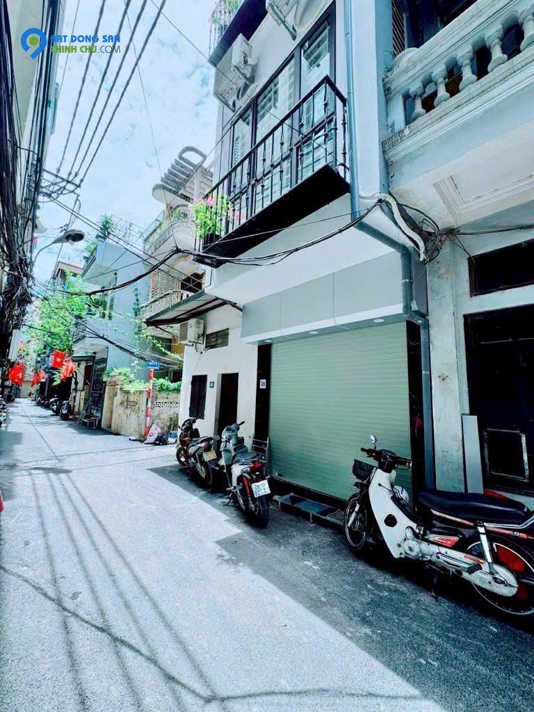 Trung Tâm Quang Trung- Hà Đông 25 mét, 4 tầng, ô tô qua nhà, 3 phòng ngủ khép kín. Sổ đỏ chính chủ, nhà mới đẹp. Giá 3,9 tỷ