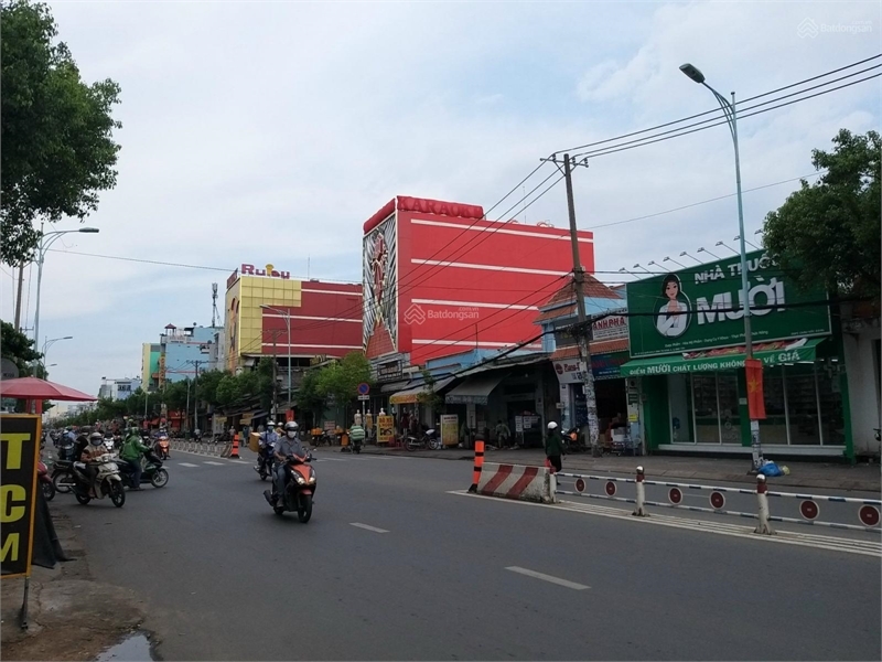 Văn phòng + showroom 60m2, Lê Văn Quới, Bình Tân.