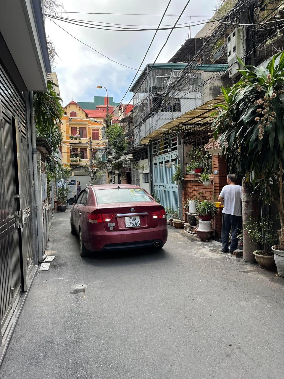 Vợ chồng tôi bán nhà đường Hoàng Liệt, Tây Nam Linh Đàm.