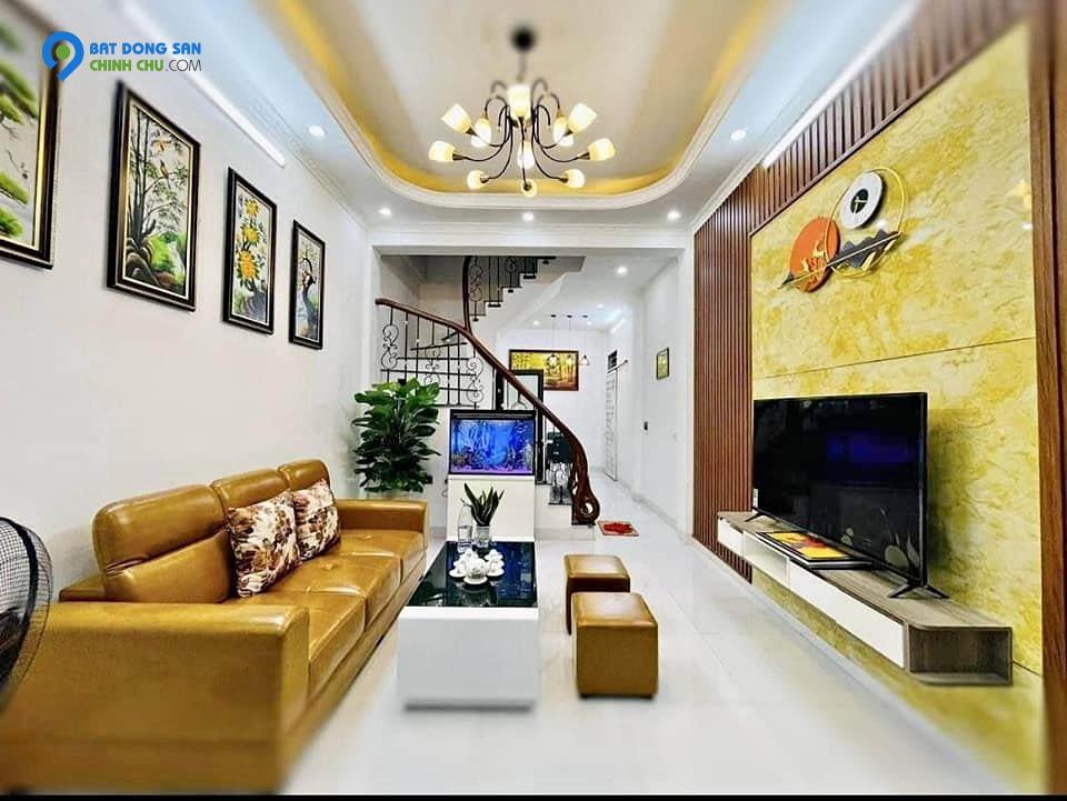 XUÂN LA 40m2x6TẦNG GIÁ CHỈ NHỈNH 5TỶ NHÀ MỚI ĐẸP LONG LANH - FULL NỘI THẤT - VIEW  CHILL CHILL