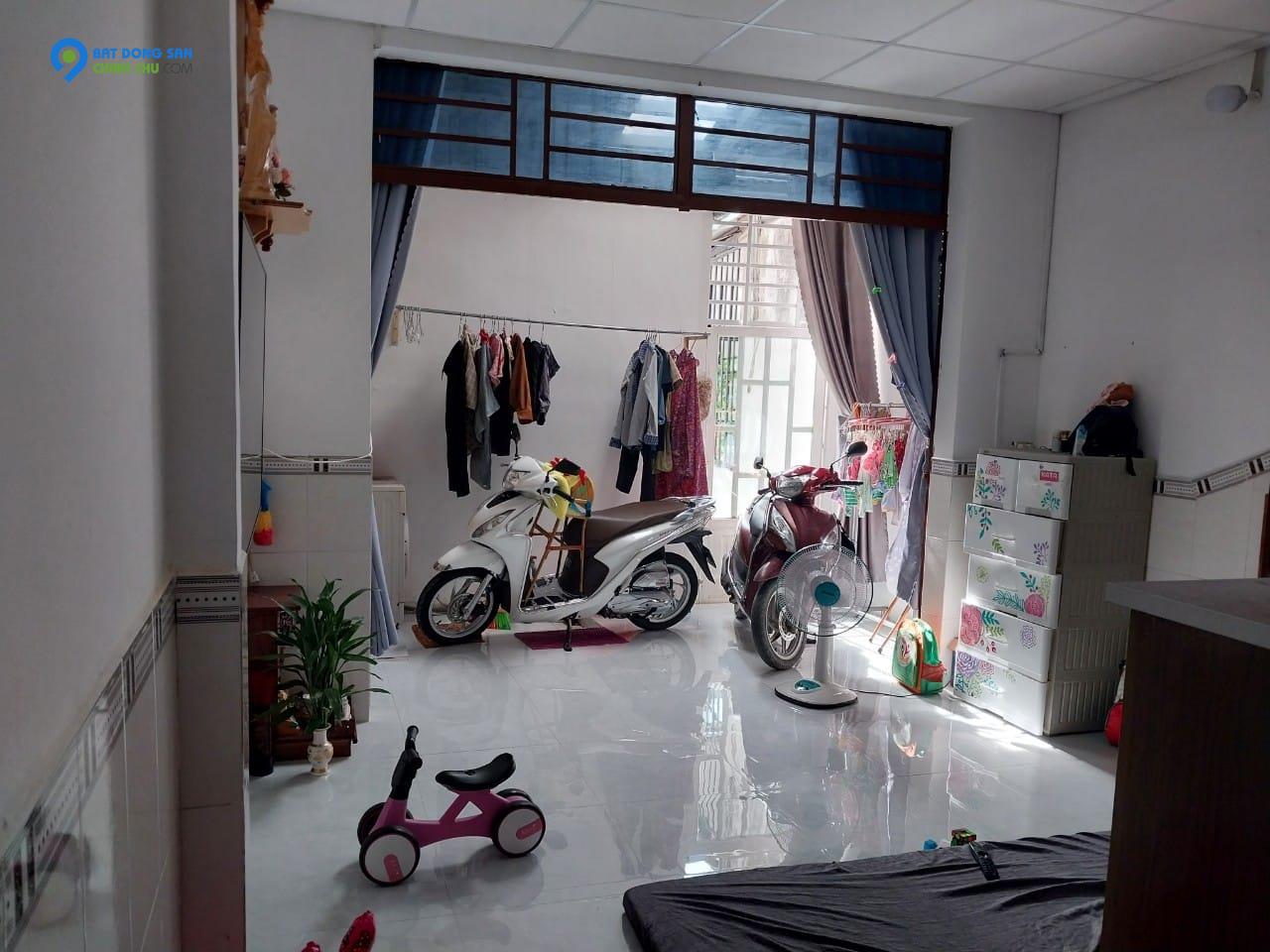 nha Bình Thành 40 2 3.7 13 2.95 tỷ Bình Hưng Hoà B, Quận Bình Tân