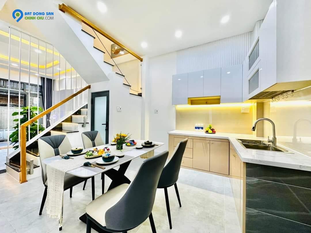 NHÀ FULL NỘI THẤT NGUYỄN VĂN KHỐI P8, 37M2, 4.3 TỶ