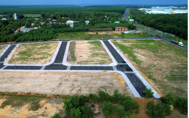 Siết chuyển nhượng bất động sản: Kê khai thấp sẽ bị "ngâm" hoặc "mời lên làm việc nhiều lần"